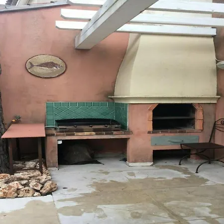 Equipee Avec Jardin A 50m De La Et Commerces - Fr-1-100-238 Villa *