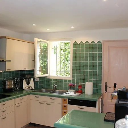 Equipee Avec Jardin A 50m De La Et Commerces - Fr-1-100-238 Villa *
